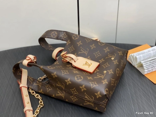 First bag Atlantis BB LOUIS VUITTON 0806